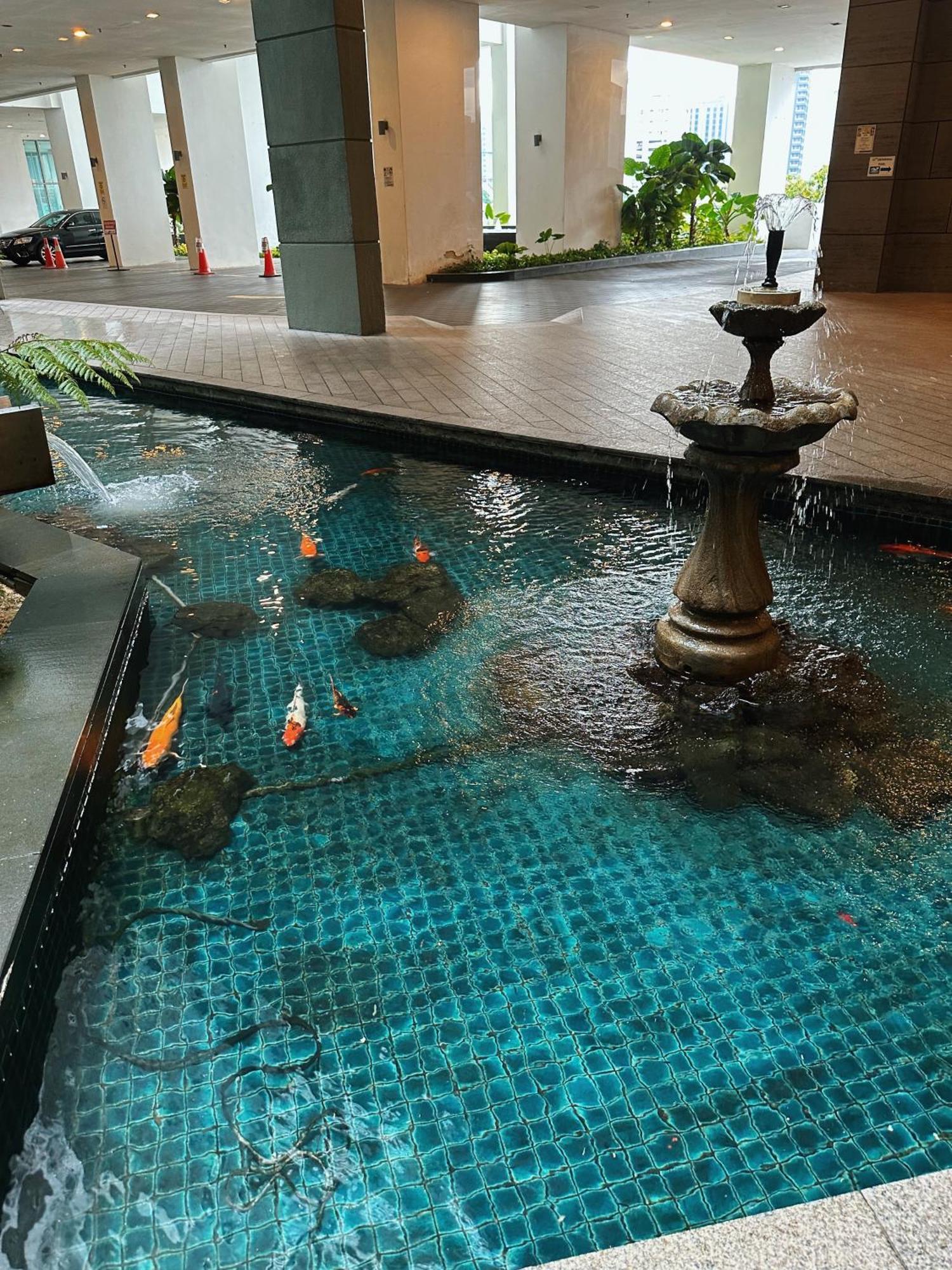 Modern Bauhaus Studio At Regalia Klcc Infinity Pool Kuala Lumpur Ngoại thất bức ảnh