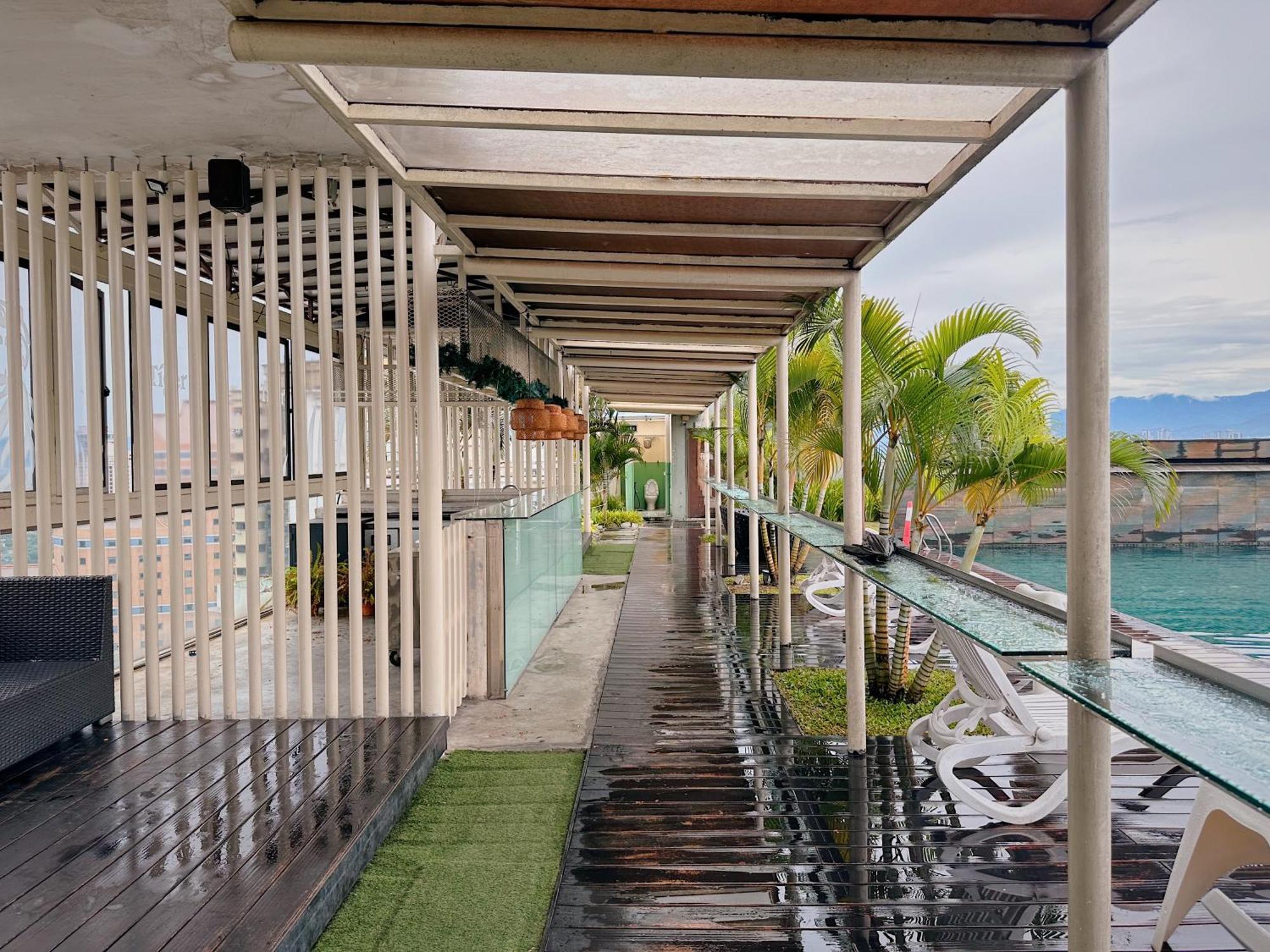 Modern Bauhaus Studio At Regalia Klcc Infinity Pool Kuala Lumpur Ngoại thất bức ảnh