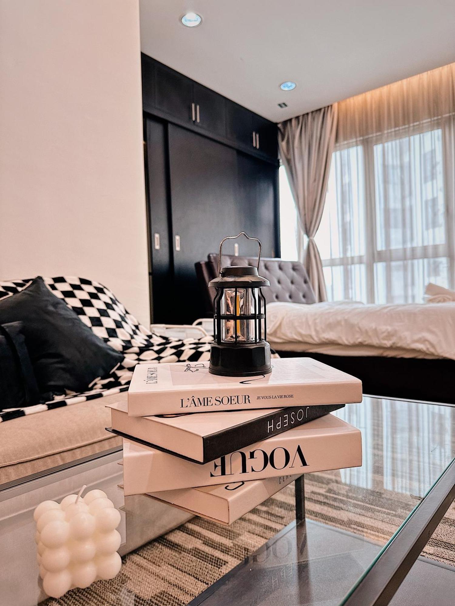 Modern Bauhaus Studio At Regalia Klcc Infinity Pool Kuala Lumpur Ngoại thất bức ảnh